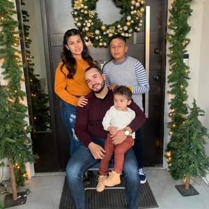 Meet your Posher, Bee